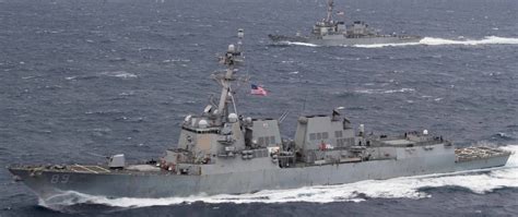 DDG 89 USS Mustin Arleigh Burke class Destroyer US Navy