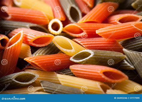 Pastas Del Tricolore De Penne Foto De Archivo Imagen De Crudo