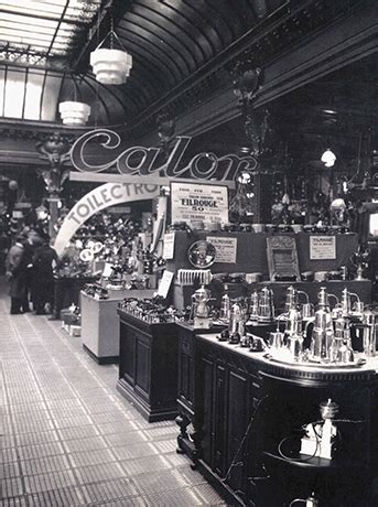 Les Ans Dhistoire Du Bazar De Lh Tel De Ville Paris Sur Un Fil