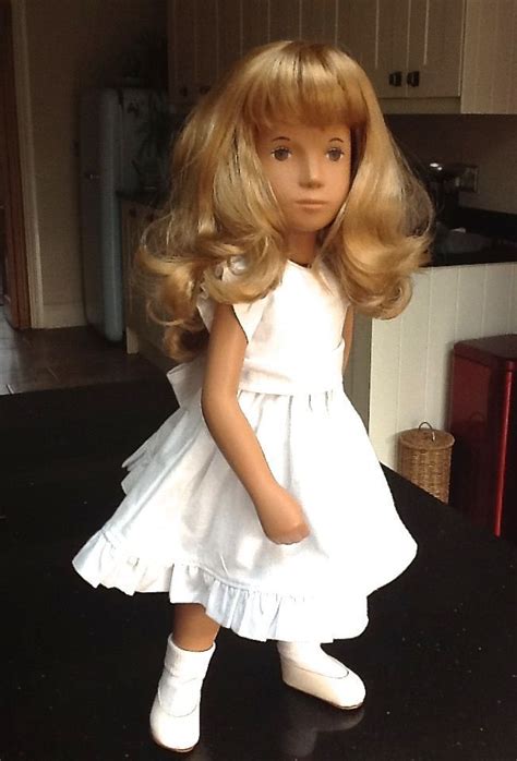 Gorgeous Sasha Doll Rare Honey Blonde Reddish Gold BROWN Eyes Sasha Doll Honey Blonde