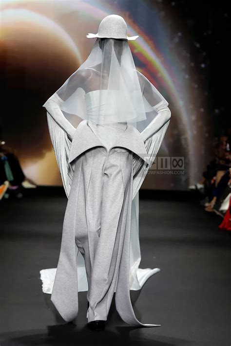 Robert Wun Fashion Show Runway Couture Fall Winter Paris