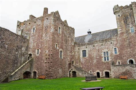 Outlander set locations tour, Scotland