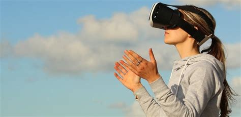 Virtual Reality Uses Advantages And Disadvantages