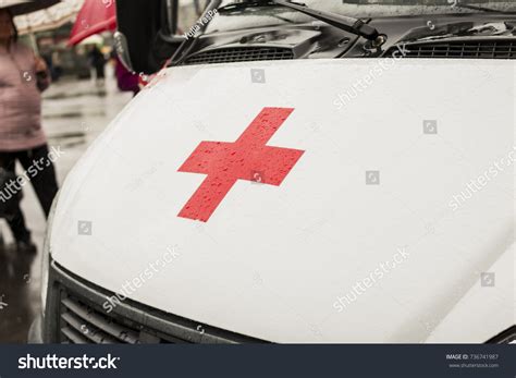 Ambulance Red Cross Symbol Salvation Ambulance Stock Photo 736741987 | Shutterstock