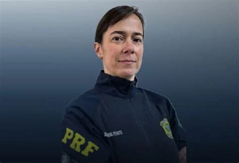 Toma posse a primeira mulher no comando da Superintendência da PRF no