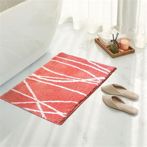 Tititex Luxury White Coral Curve Line Bathroom Rug 16x24