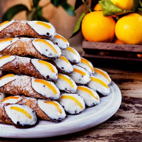 Il Cannolo Siciliano Una Dolce Tradizione Dolce Carollo