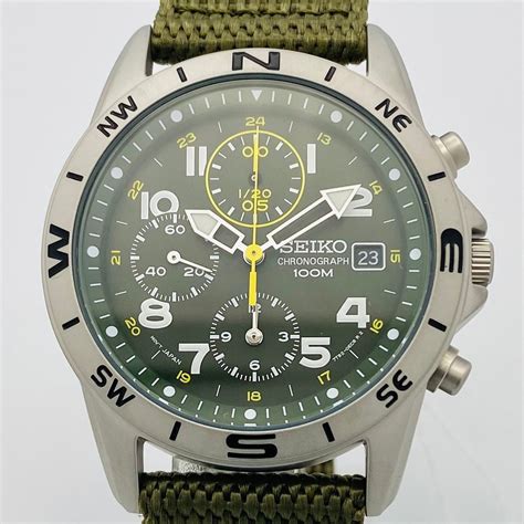 Seiko Chronograph Military Dark Green And Yellow And White Indexes