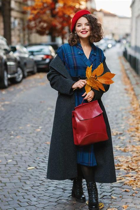 How To Wear A Beret Right From Classic To Modern Looks Beret Fashion