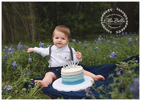 Bluebonnet Birthday Austin One Year Cake Smash Photographer San