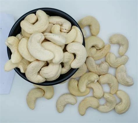 W Jumbo Cashew Nuts Packaging Type Plastic Packet At Rs In