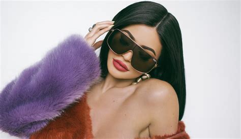 Kylie Jenner Debuts New Quay Australia Sunglasses Line Fashion