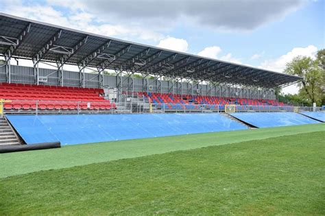 Czy miasto powinno budować stadion dla prywatnego klubu