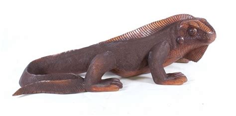 Img A Large Detailed Komodo Dragon Sculpture Solid Wood The