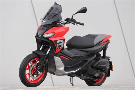 Aprilia Sr Gt Der Urban Adventure Roller Aus Italien