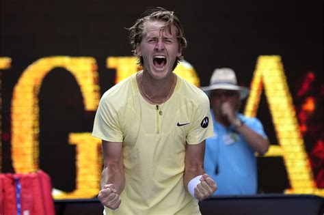 Sebastian Korda, son of 1998 Australian Open champ Petr, reaches first ...