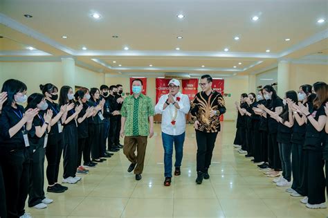 GALERI FOTO Wakil Wali Kota Medan H Aulia Rachman Menjadi