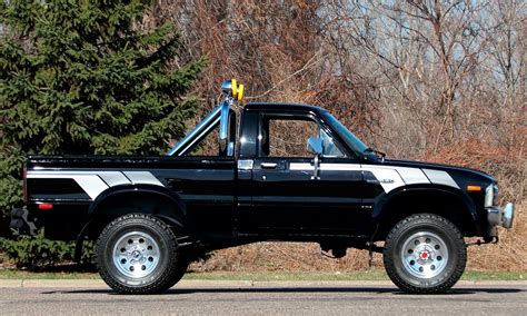 Egy vagyonért kelhet el ez a 40 éves makulátlan Toyota Pickup