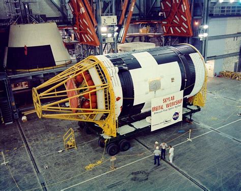 firmamento austral  anos del skylab