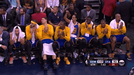 Golden State Warriors Applause By Nba Find Share On Giphy