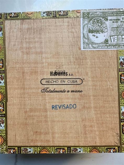 Romeo Y Julieta Churchills Habanos A Ejados Dress Box Of Cigars