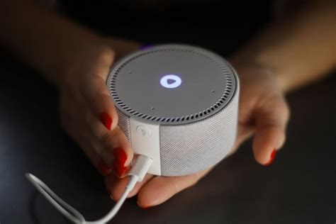 Как подключить Алису и Яндекс станцию к телевизору через Wifi, HDMI