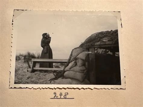 ORIG FOTO WEHRMACHT Soldat BUNKER Wenduyne B Blankenberge Belgien