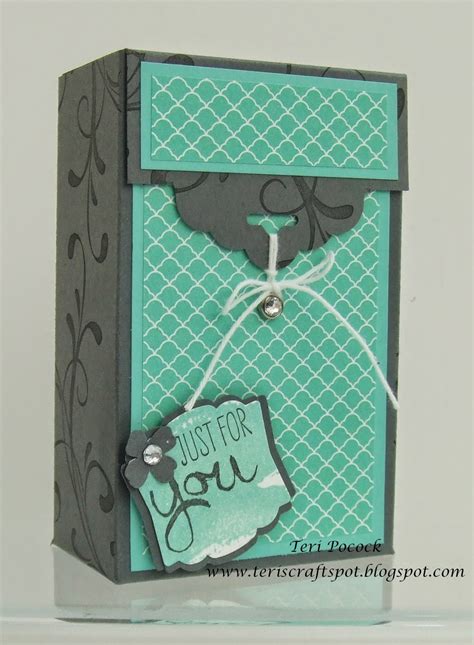 Stampin Up UK Demonstrator Teri Pocock Scallop Tag Topper Gift Box