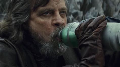 Let S Talk About That Milking Scene In Star Wars The Last Jedi