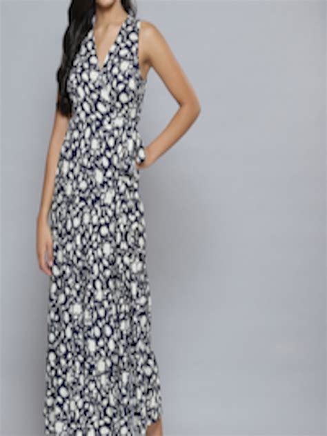 Buy Femella Navy Blue And White Floral A Line Maxi Dress Dresses For Women 17910500 Myntra