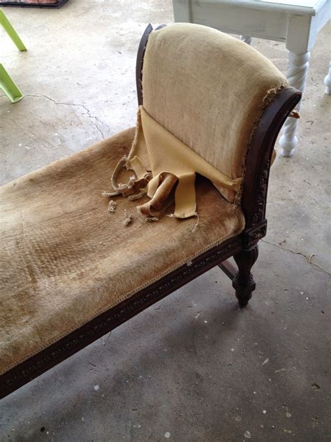 SheShe, The Home Magician: Reupholstering an Empire Bench with Non