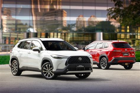 El Toyota Corolla Cross Llega A Latinoamerica Con Version Hibrida