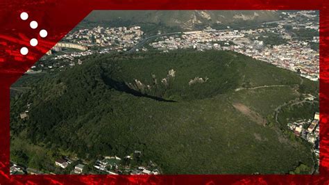 Campi Flegrei Le Immagini Dal Drone Del Monte Nuovo Il Vulcano Che