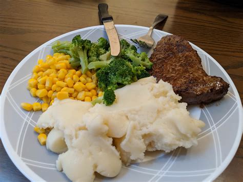 Homemade Seasoned Steak With Veggies And Mashed Potatoes Food