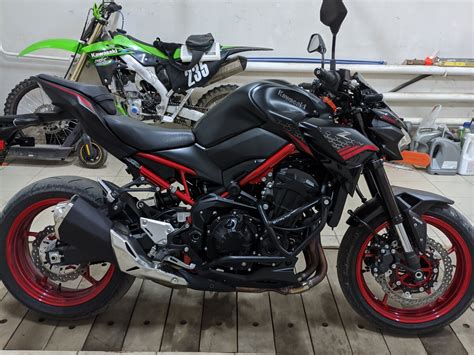 Купить б у Kawasaki Z инжектор передач в Коврове чёрный naked