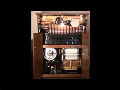 Seeburg KT Playing Hot Lips YouTube