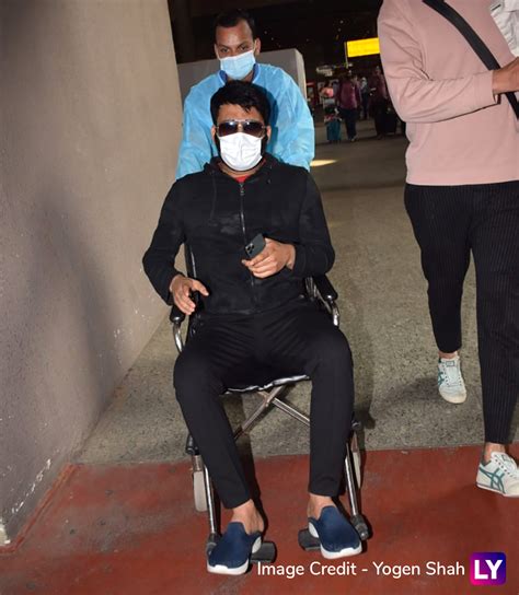 Kapil Sharma Spotted In A Wheelchair At Mumbai Airport And We Wonder