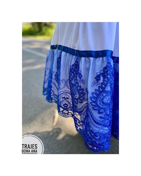 Saia De Umbanda Branca Em Crepe Com Tule Azul Trajes Dona Ana