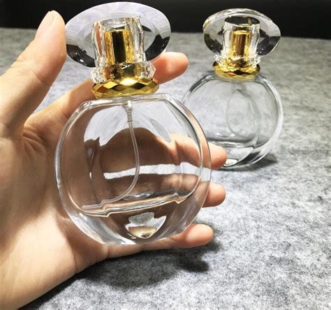 Desain Botol Parfum Feminim Yang Menarik Dan Elegan Talia Pack