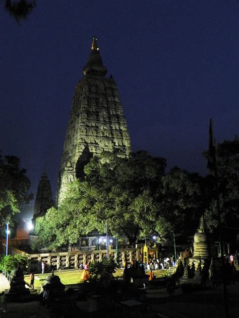 bodhgaya  mahabodhi temple   bodhi tree  whic flickr