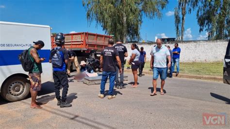 Motociclista morre ao colidir na traseira de caminhão em Cuiabá VGN