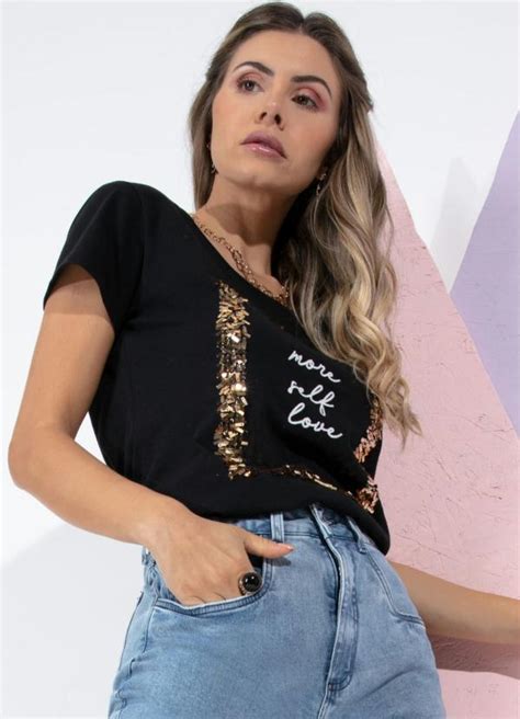 Quintess Blusa Preta Bom Bordado Frente