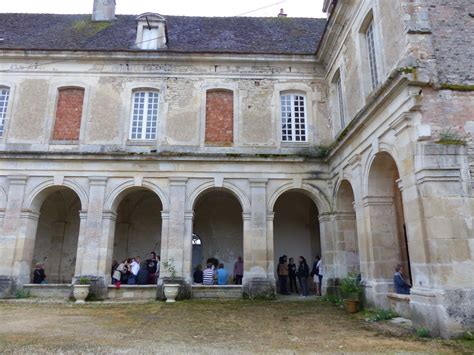 C Te D Or Insolite D Couvrez Labbaye De Moutiers St Jean Autrement