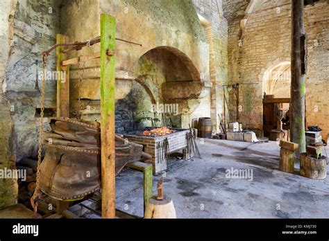 Horno Forja Abbaye Royale De Notre Dame De Fontenay Fontenay Abad A