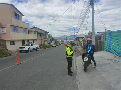 Policía Ecuador on Twitter Garantizamos la seguridad con acciones