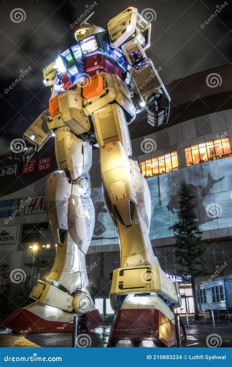 Rx 78 Gundam Statue