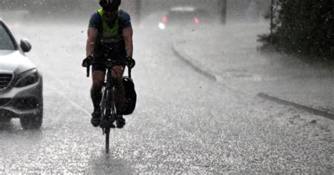 Unwettergefahr In NRW Gewitter Starkregen Und Hagel Erwartet