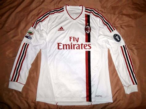 AC Milan Visitante Camiseta de Fútbol 2011 2012 Sponsored by Emirates