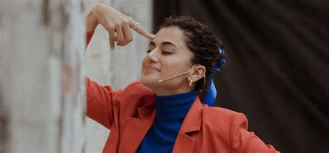 When Taapsee Pannu Was Trolled For Wearing A Bikini But Gave A Perfect Reply