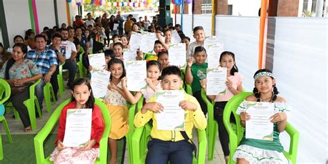 TED Pando Entrega Credenciales A Autoridades Infantiles De Tres